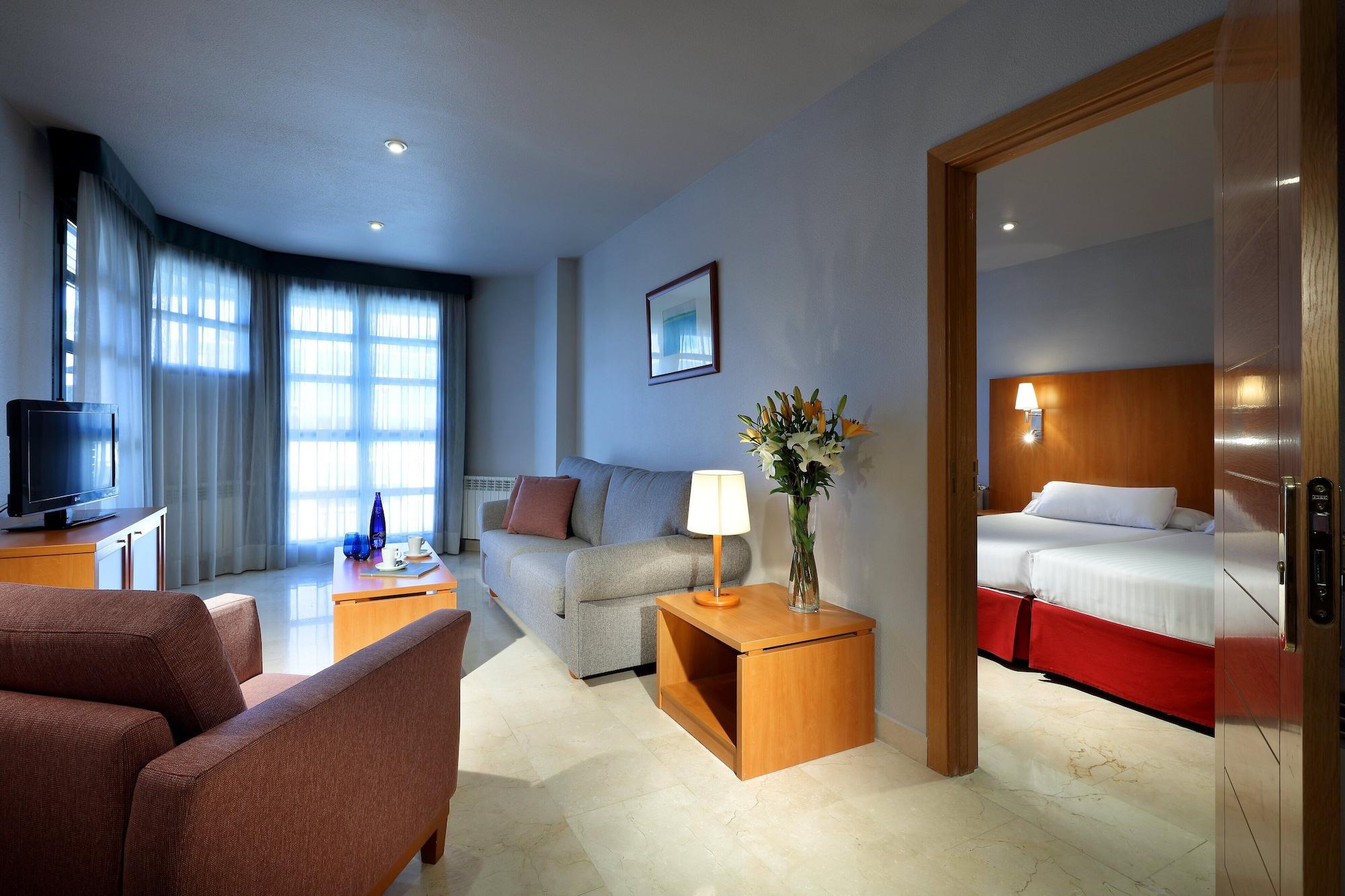 Exe Gran Hotel Almenar Las Rozas de Madrid Exterior foto