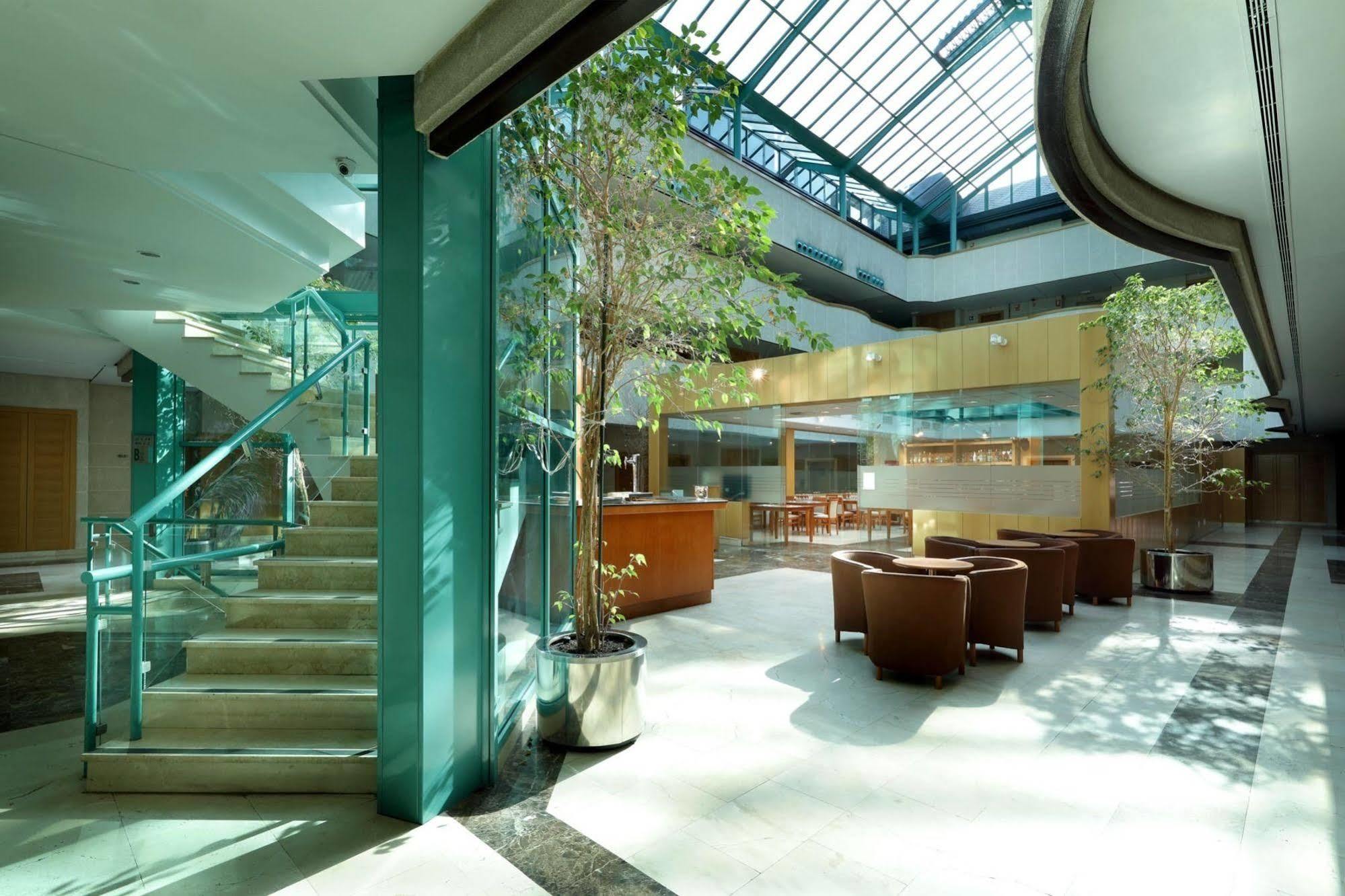 Exe Gran Hotel Almenar Las Rozas de Madrid Exterior foto